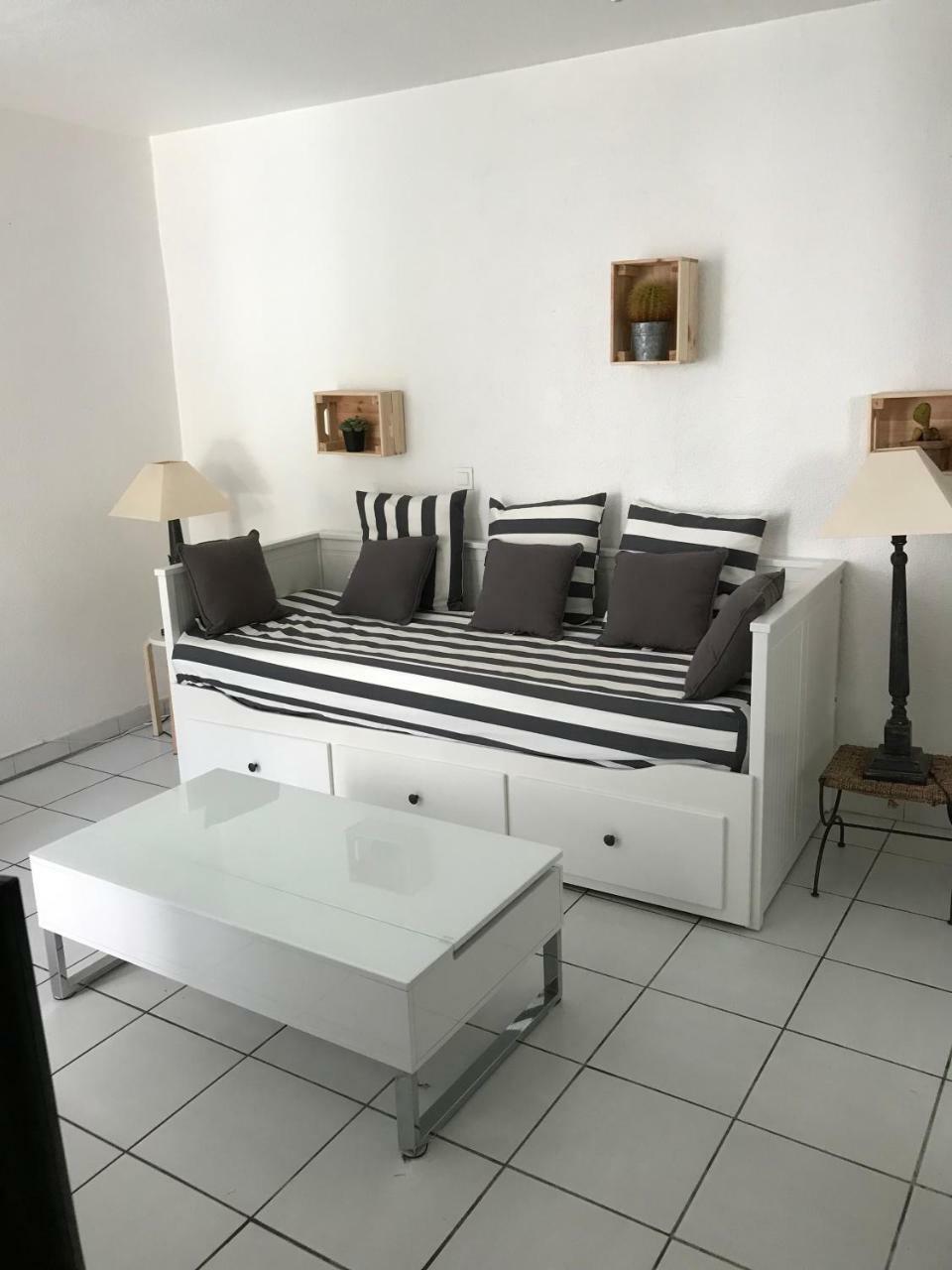 Studio Tout A Pieds Sanary-sur-Mer Exterior photo
